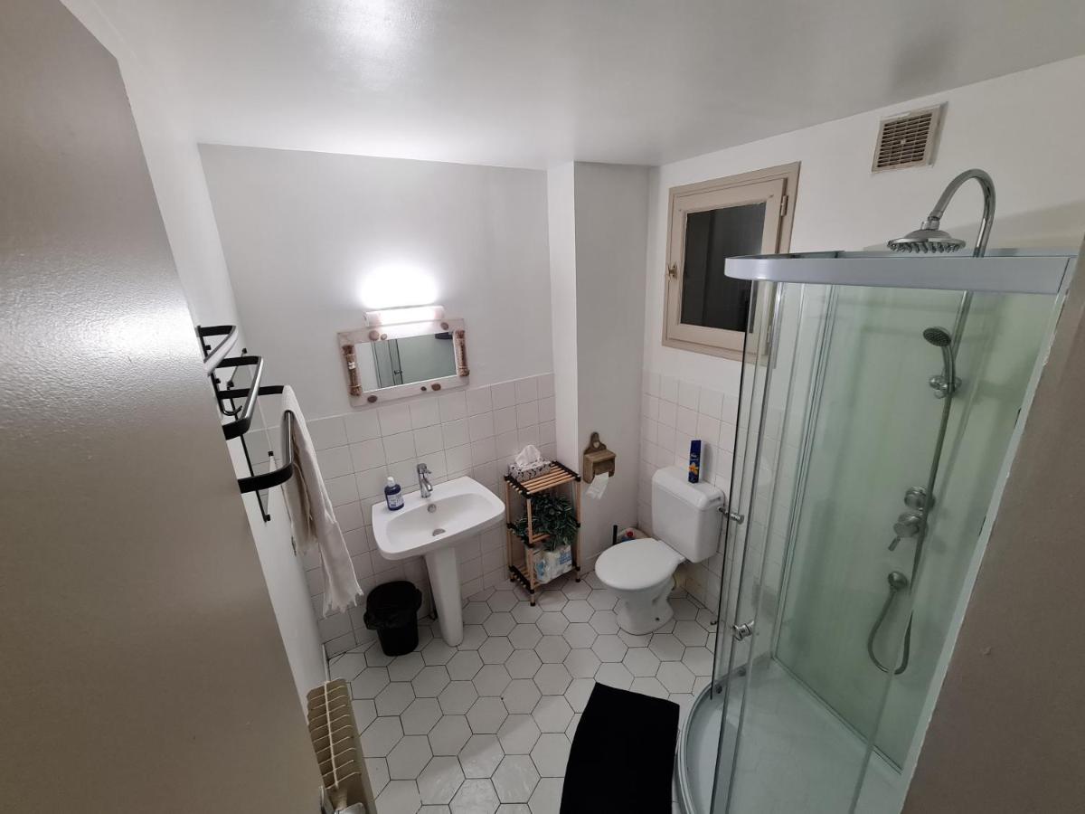 Deux Pieces Terrasse Apartment โมเรต์-ซูร์-ลวง ภายนอก รูปภาพ